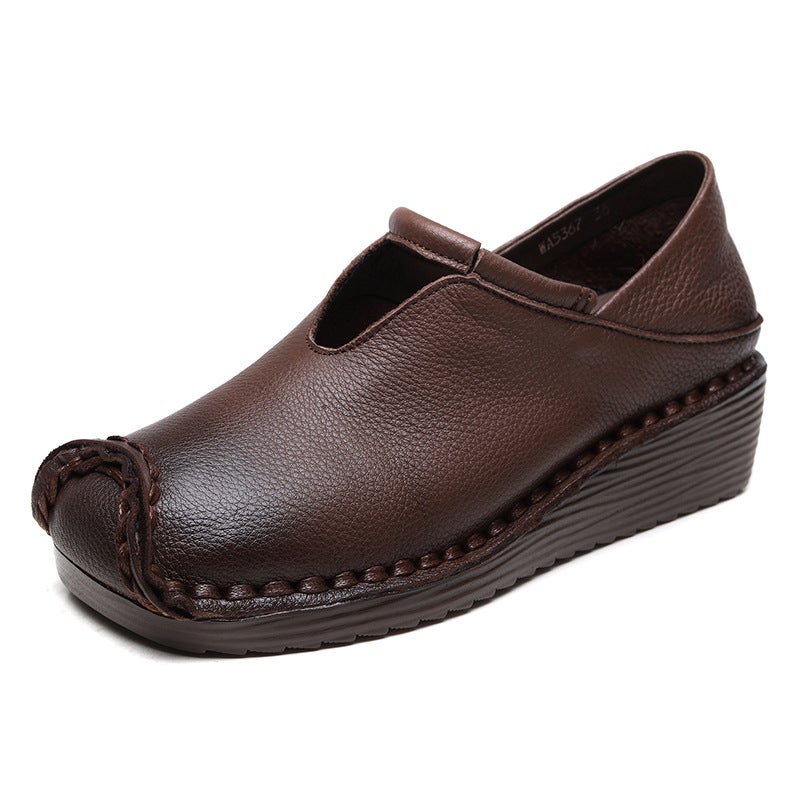 Autum First-Layer Cowhide Handmade Retro Genuine Leather Casual Wedge Heel Slip-On Shoes For Mothers - Image 1